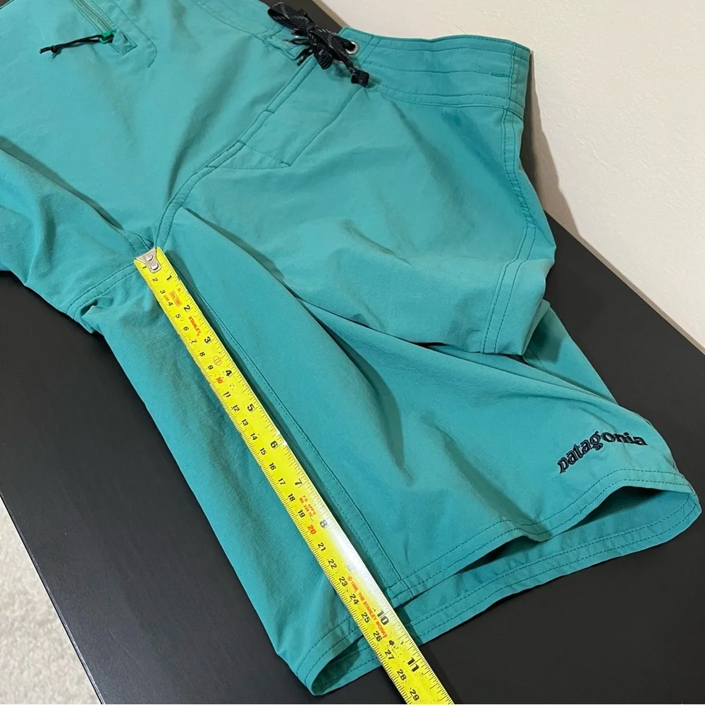 SOLD Patagonia Men’s Packable Board Shorts - Picture 13 of 14